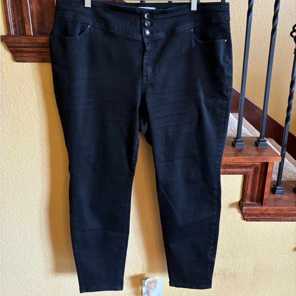 Lane Bryant 3 button jegging size 20
